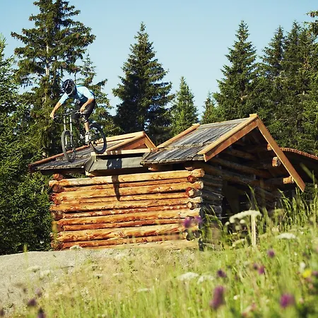 Garni Hubertushof 3* فس