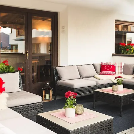 Garni Hubertushof Hotell Fiss
